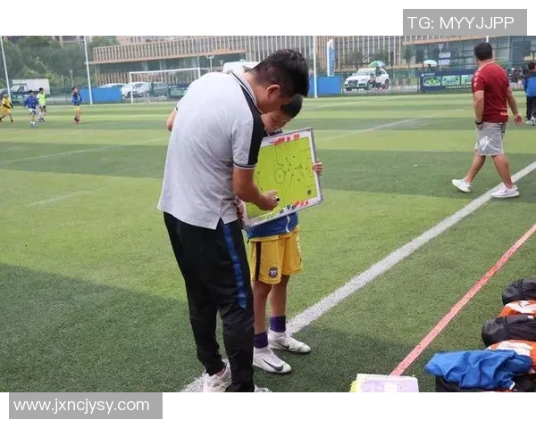 杭州足球队杯赛技术分析与表现评估全面解读 杭州足球队杯赛技术分析与表现评估全面解读