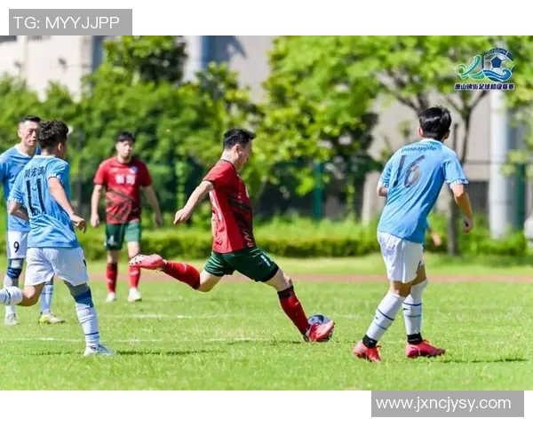 杭州足球队耐力变革引发热议球迷期待新赛季表现提升 杭州足球队耐力变革引发热议球迷期待新赛季表现提升