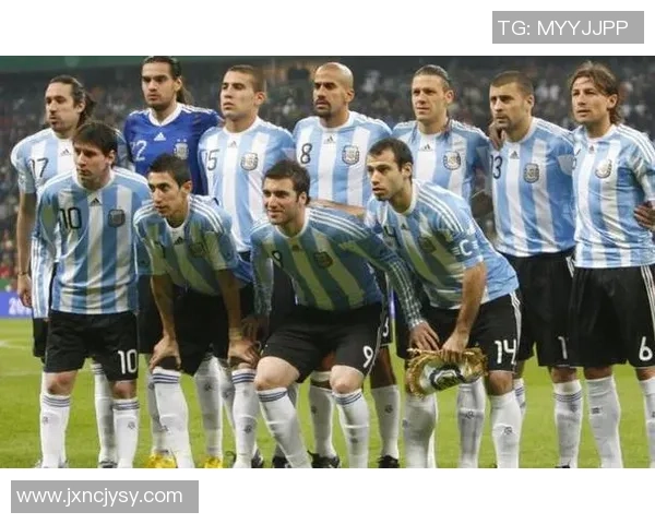 足球明星麻雀究竟是谁他在绿茵场上的传奇故事与个人魅力揭秘