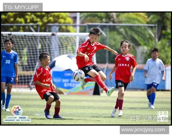 足球明星分享青训经验与成长之路助力未来足球人才培养 足球明星分享青训经验与成长之路助力未来足球人才培养